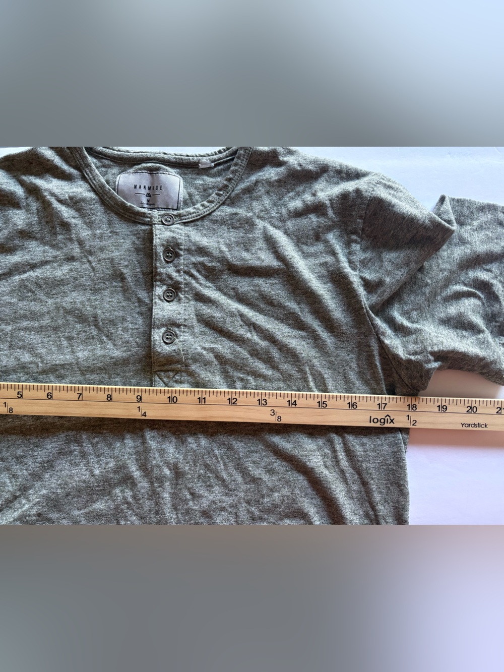 Manmade Men's Short-Sleeve Gray Henley Button-Down Shirt size M - Picture 7 of 7